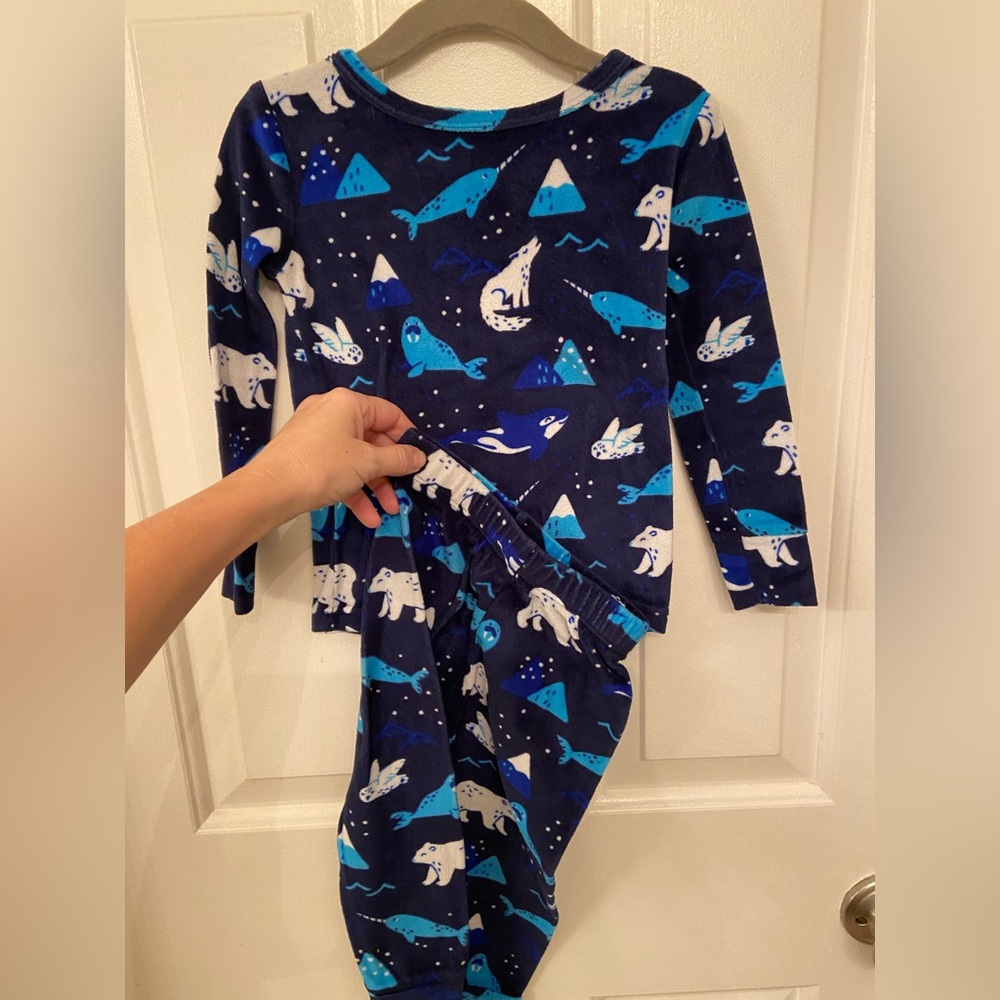 Cat & Jack Blue and White Pajama Set